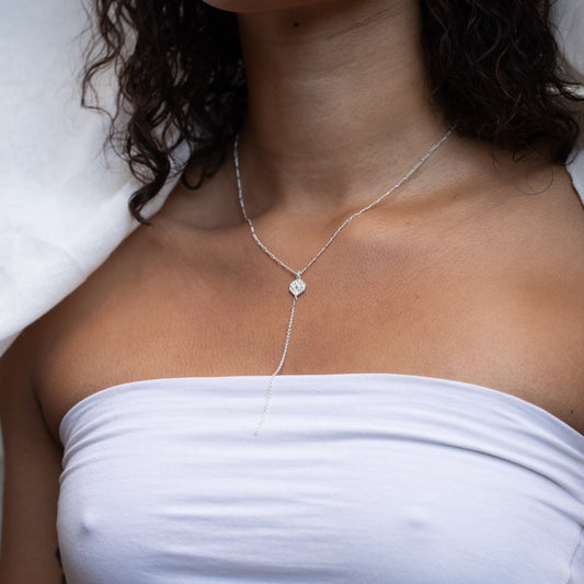 Mini Flower Tail Necklace